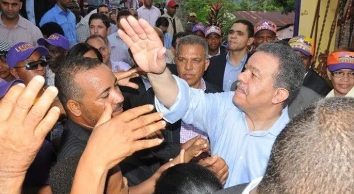 Leonel defiende compra de Super Tucanos