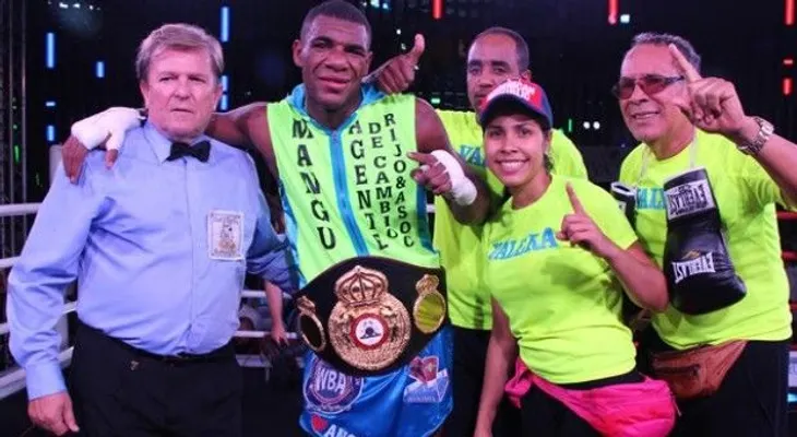 Dominicano Félix Valera gana corona mundial en Rusia