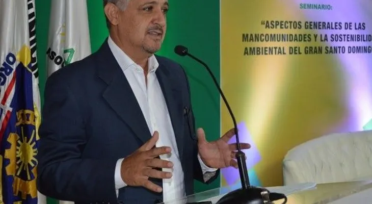 Ayuntamiento defiende prohibición camiones y patanas a circular por el Malecón