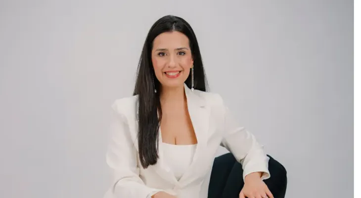 Hábitos influyen en síntomas de la menopausia, afirma nutricionista