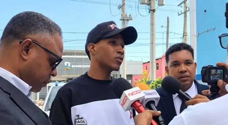 Comprobante bancario vincula a imputado con los RD$15,000 en el caso Emmanuel Contreras