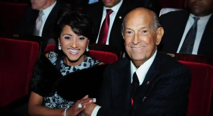 Primera dama resalta valor de la amistad de Oscar de la Renta   