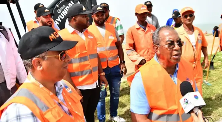 Obras Públicas rehabilita el tránsito por la autopista 30 de Mayo