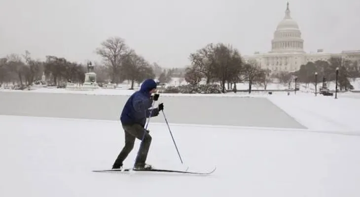 Violenta tormenta de nieve llega a Washington