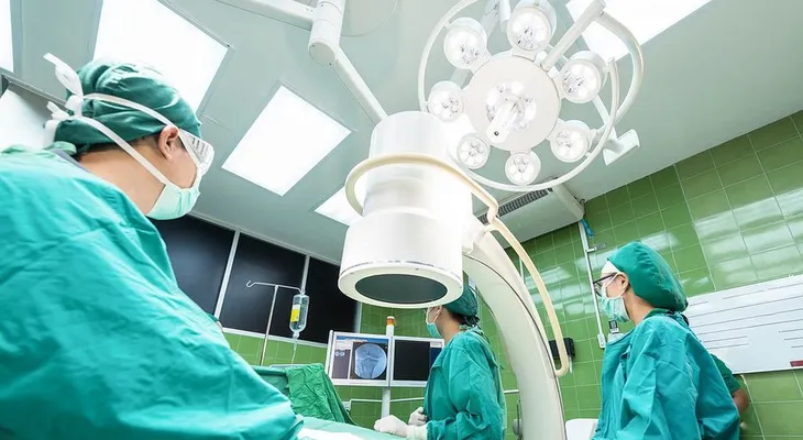  Primer ensayo clínico del MUNDO: autorizan operación cardiaca con células madre 