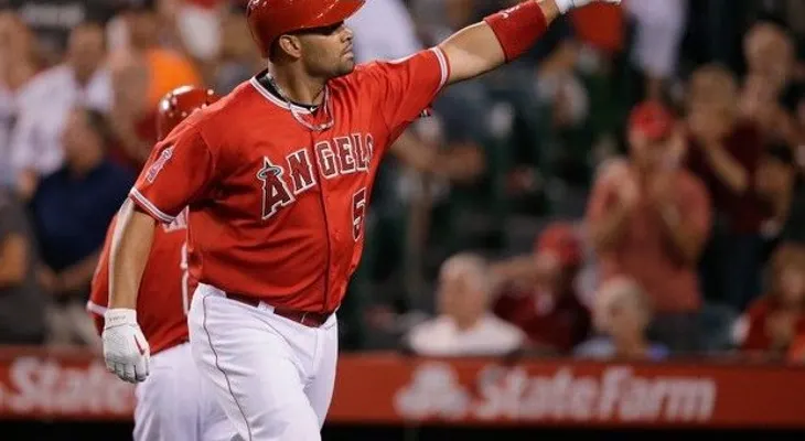 Pujols, entre los ocho dominicanos para JE