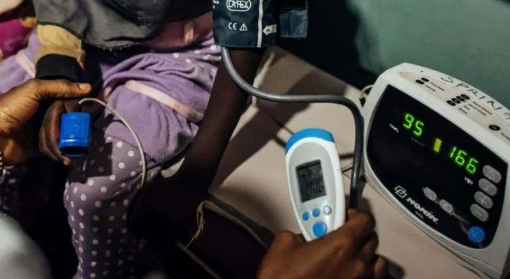 Los oxímetros de pulso fallan más en pacientes negros, según un estudio