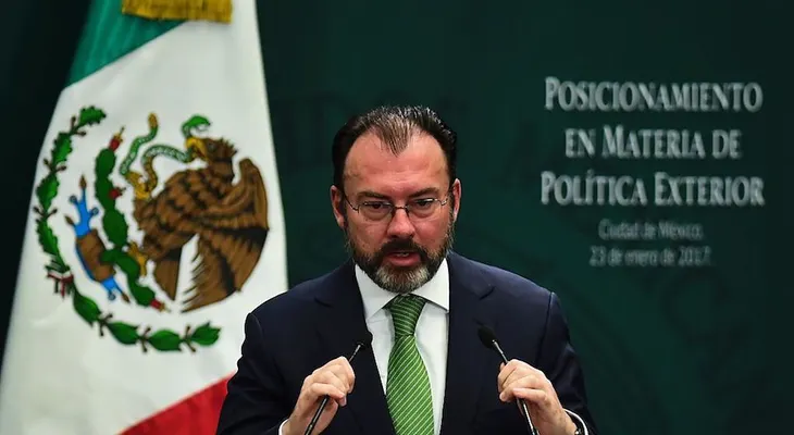 Canciller mexicano: Pagar el muro es "inaceptable por dignidad"