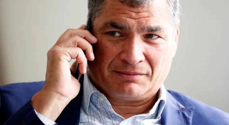 Condenan a 8 años de prisión por corrupción a expresidente Rafael Correa, de Ecuador