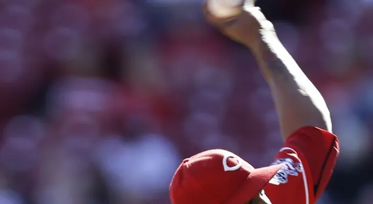 Rojos matan aspiraciones de playoffs de Cerveceros 