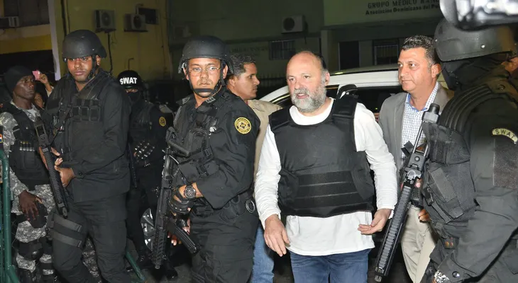 Según Le Monde, Christophe Naudin llegó a un acuerdo para pagar su pena en Francia