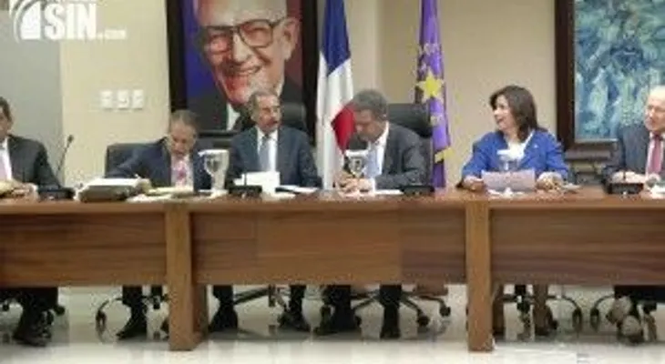 Reunión CP del PLD genera expectativas
