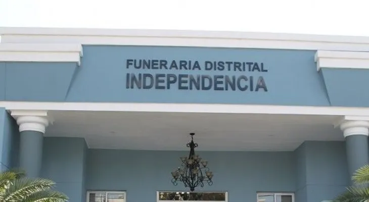 Roberto Salcedo entrega funeraria en Los Kilómetros de la carretera Sánchez