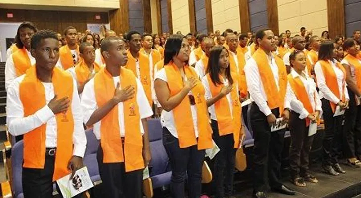 Juventud gradúa jóvenes en carreras técnicas de San Juan y Elías Piña