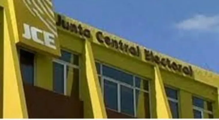 JCE: están listas 862 actas de hijos de extranjeros nacidos en el país