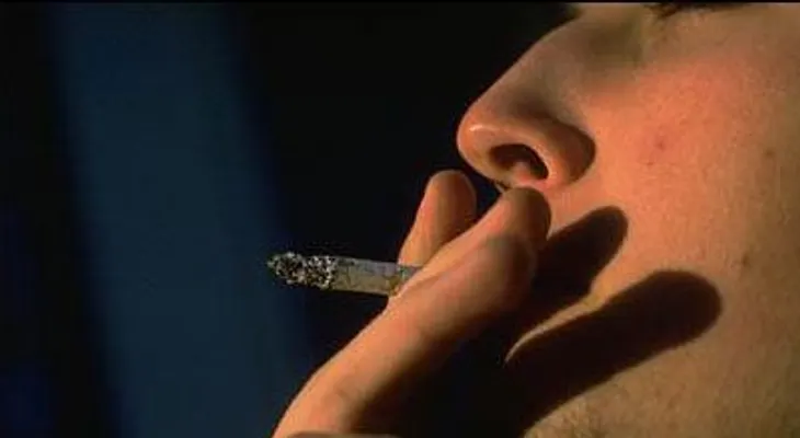 Fumar aumenta las posibilidades de tener alzhéimer