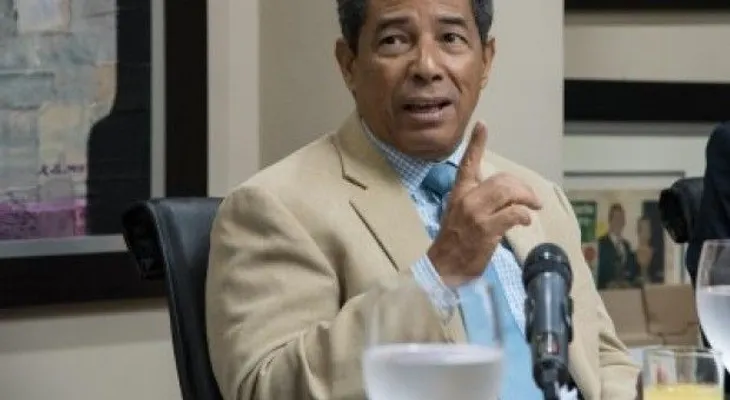 Candidato a vicepresidente del PQDC: "El ano es la cloaca del cuerpo"