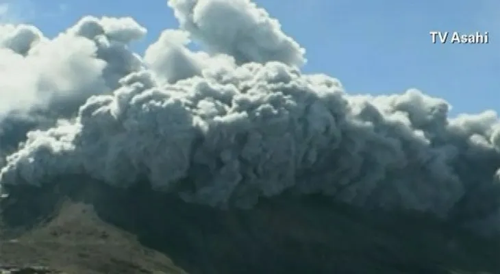 30 posibles muertos por erupción volcán en Japón