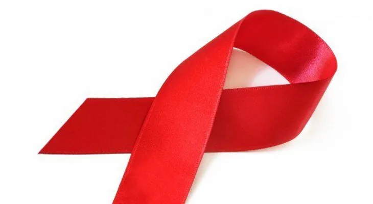 Clínica de Londres revela por error 780 nombres de pacientes con sida