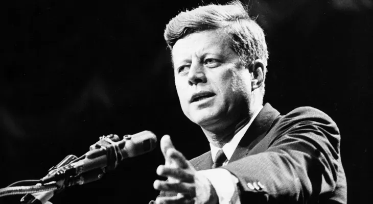 Donald Trump autorizó abrir los documentos secretos del asesinato de John F. Kennedy