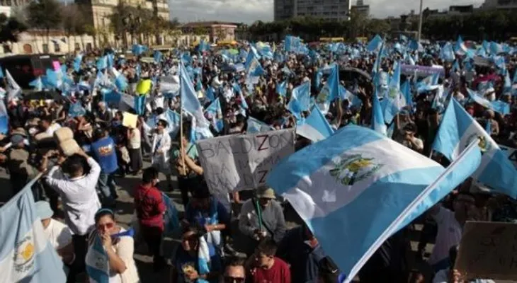 Protestas y pronóstico de abstención reinan en Guatemala a 7 días de comicios 