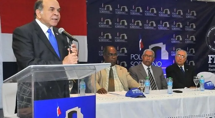Presentan el candidato al Parlacen por FNP y Polo Soberano