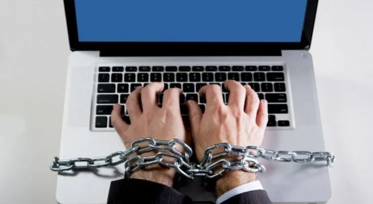 ¡Toma nota! 6 consejos para los adictos al trabajo