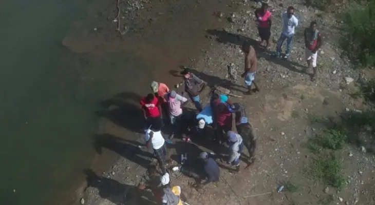 Un obrero haitiano cae de puente fronterizo en Dajabón