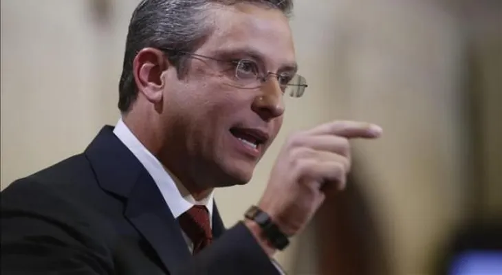 Puerto Rico debate posibilidad de decretar moratoria de su enorme deuda