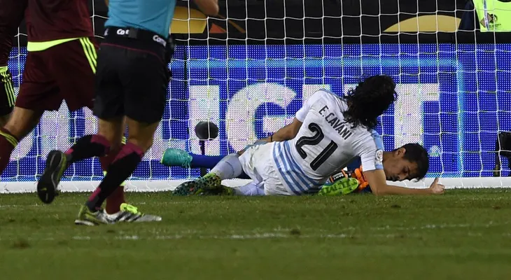 Los mejores meses de la derrota de Uruguay ante la vinotinto