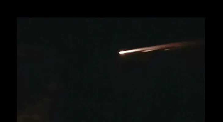 Un rayo misterioso ilumina el cielo nocturno al sudoeste de Estados Unidos