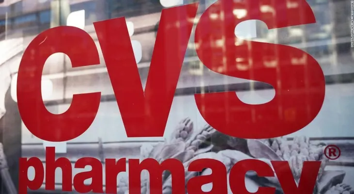 Denuncian a cadena de farmacias CVS por alegadamente revelar datos de 6.000 enfermos de VIH en EE.UU 