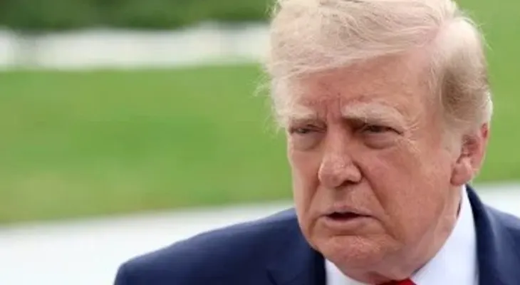Trump aprueba nuevas normas de eficiencia de combustible y pone fin al mandato de vehículos eléctricos de Biden