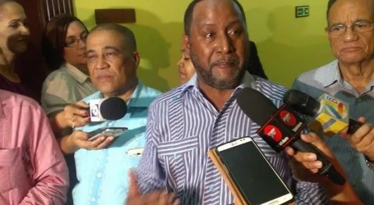 Estallan bombas en dos diarios de Ecuador 
