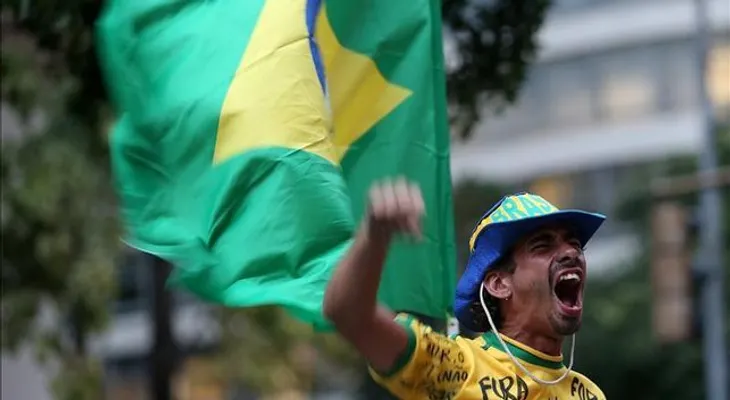 Rousseff pierde 27 puntos de popularidad durante la ola de protestas