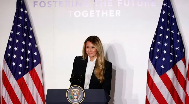 Melania Trump avala credenciales de CNN y Politico para evento de la ONU mientras su esposo les niega acceso a la Casa Blanca