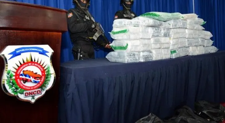 La DNCD ocupa 73 paquetes de droga