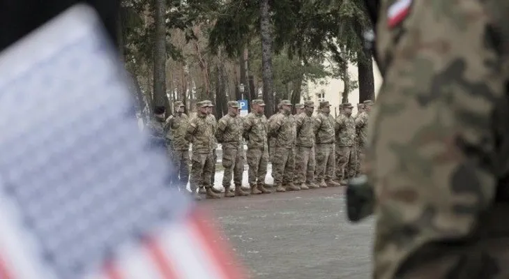 Tropas EEUU entran en Polonia, primer despliegue junto a Rusia 
