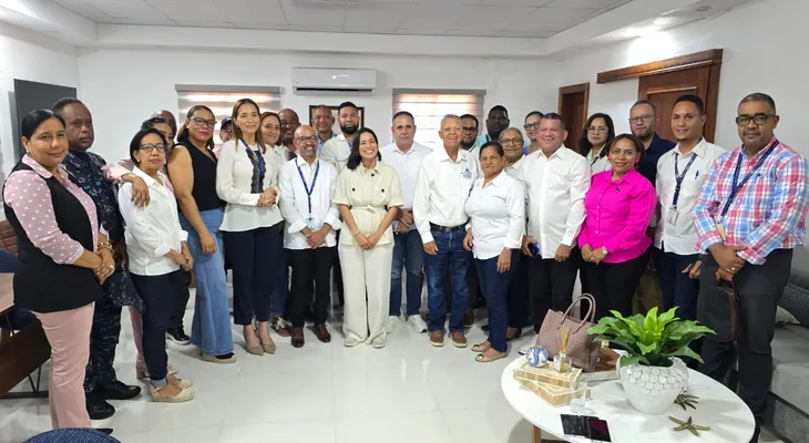 EDENORTE y autoridades de Montecristi coordinan acciones para fortalecer el servicio eléctrico