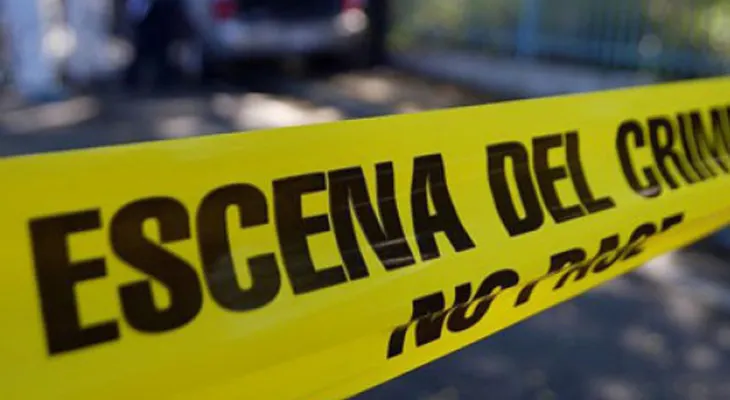 Hombre mata a otro porque lo encontró acariciando las mejillas de su mujer
