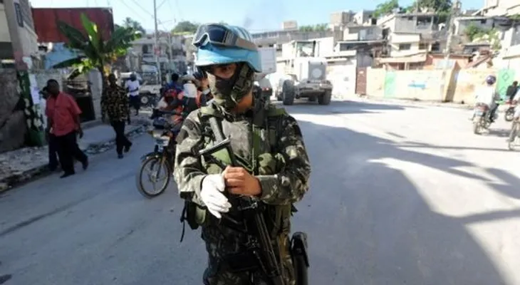 Militar chileno muere en medio de manifestación en Haití