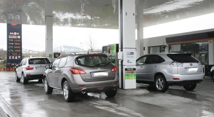 Diez trucos sencillos para ahorrar combustible