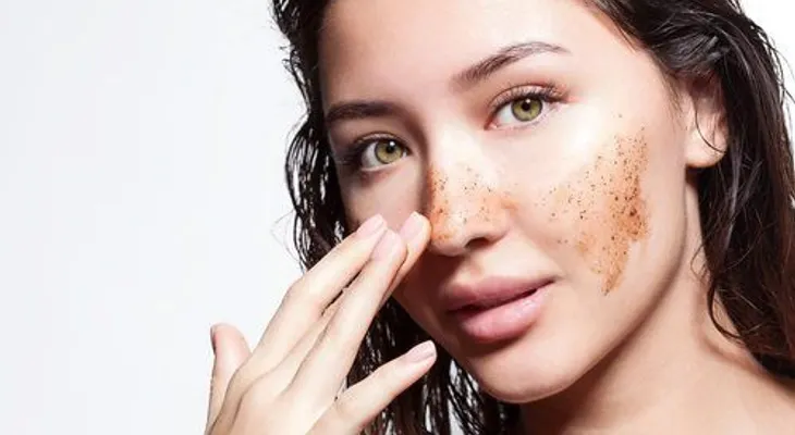 6 maneras de exfoliar la piel naturalmente