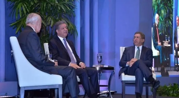 Leonel Fernández pone en circulación libro de discursos pronunciados en sus gobiernos