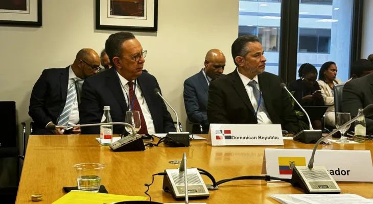 Valdez Albizu participa en lreuniones anuales FMI y GBM