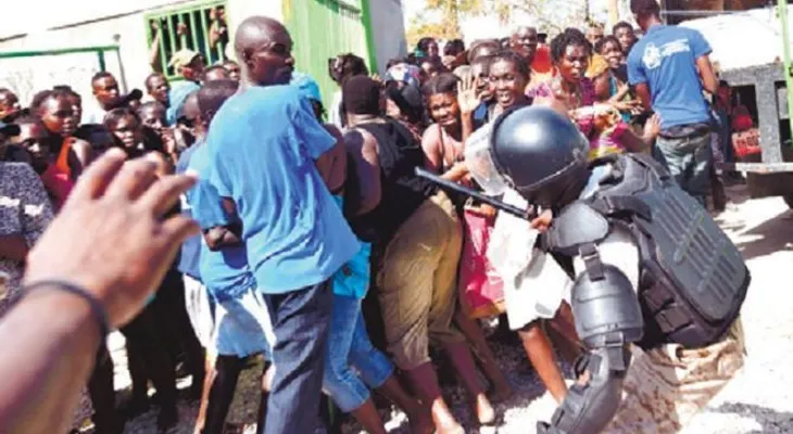 Haitianos atacan convoyes llegan al país con ayuda