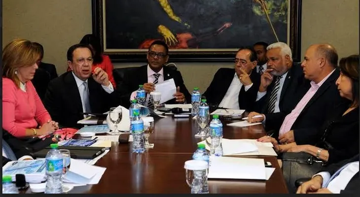 Gobernador del Banco Central expone a diputados importancia proyecto transforma al BNV en BANDEX