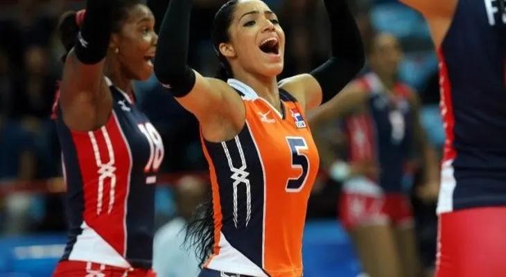 Revista escoge a dominicana Brenda Castillo como la mejor libero del mundo