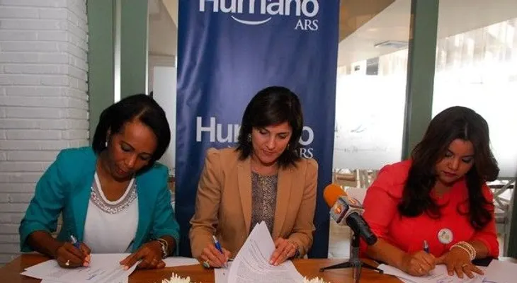 Firman acuerdo para apoyar a niños autistas