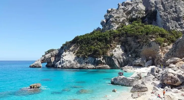 En esta isla te pueden multar con hasta 3.480 dólares por robar un poco de arena